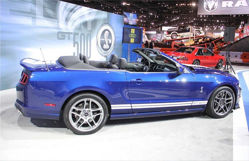 Ford Shelby Mustang GT500