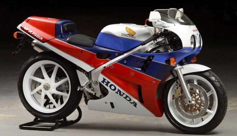 Honda RC 30 - VFR 750 R 1988