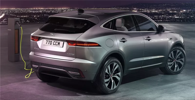 Jaguar E-Pace P300e