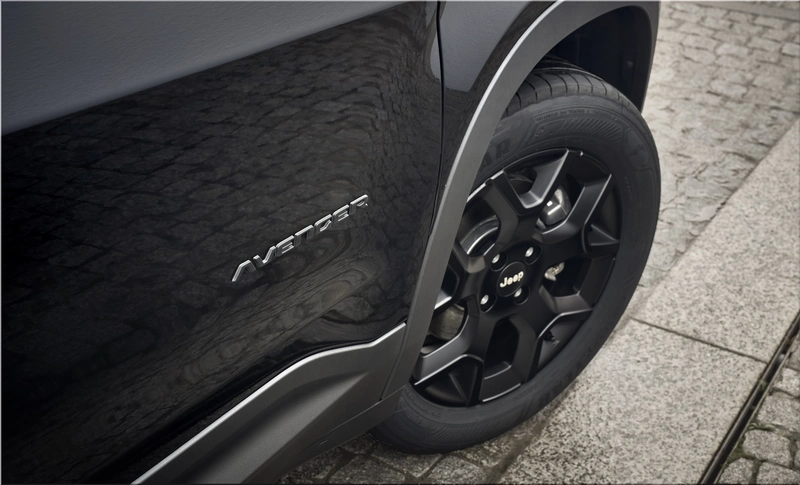 Jeep Avenger Black Edition