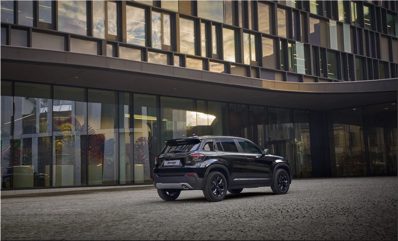 Jeep Avenger Black Edition