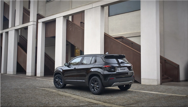 Jeep Avenger Black Edition