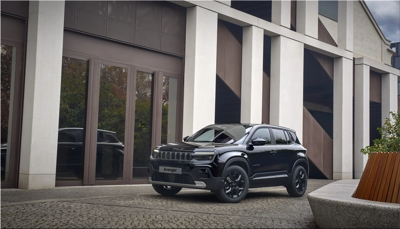 Jeep Avenger Black Edition