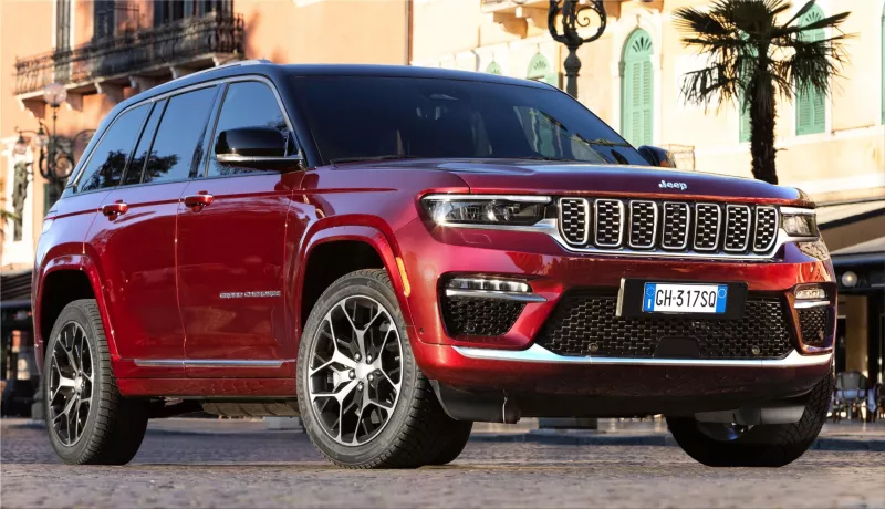 Jeep Grand Cherokee 4xe SUV hybrid