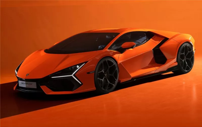 Lamborghini Revuelto