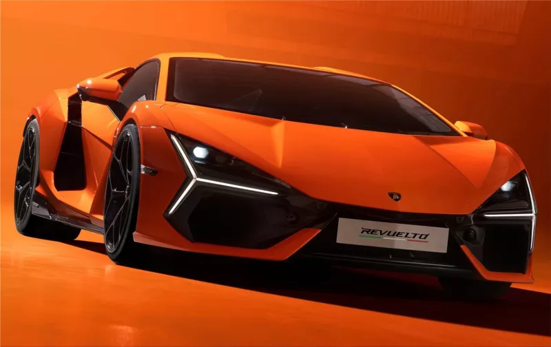 Lamborghini Revuelto