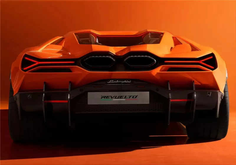 Lamborghini Revuelto