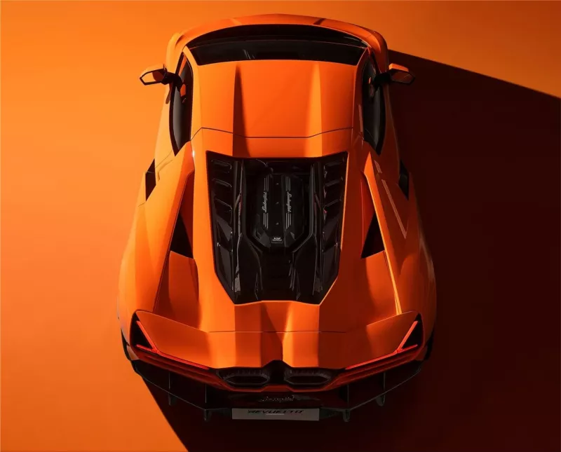 Lamborghini Revuelto