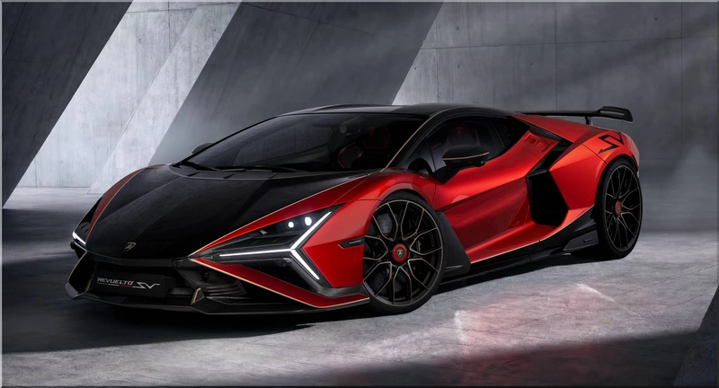 Lamborghini Revuelto SV