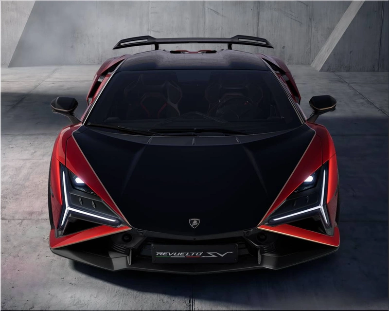 Lamborghini Revuelto SV