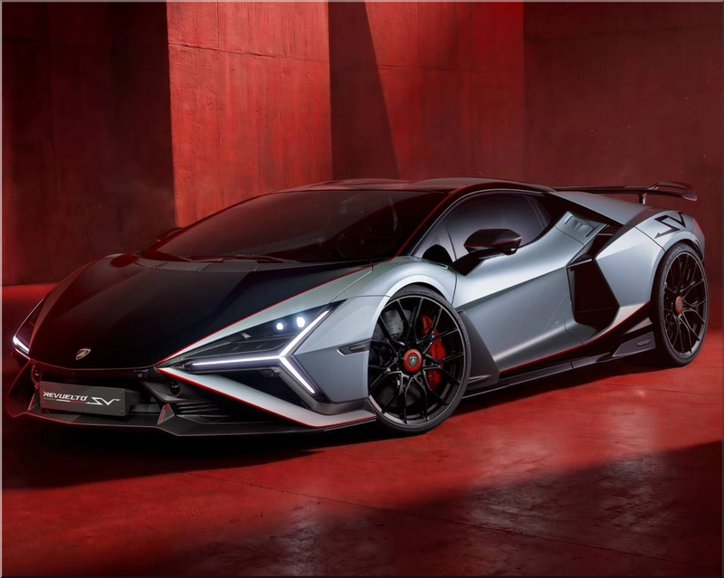Lamborghini Revuelto SV