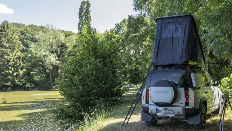 Land Rover Defender and tent