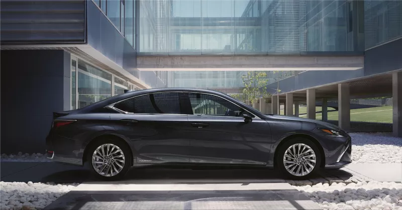 Lexus ES 300h luxury sedan