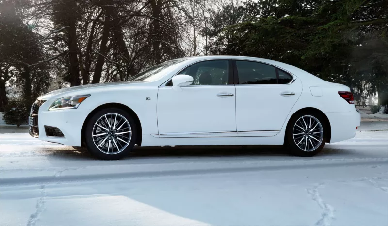 Lexus LS 460 F