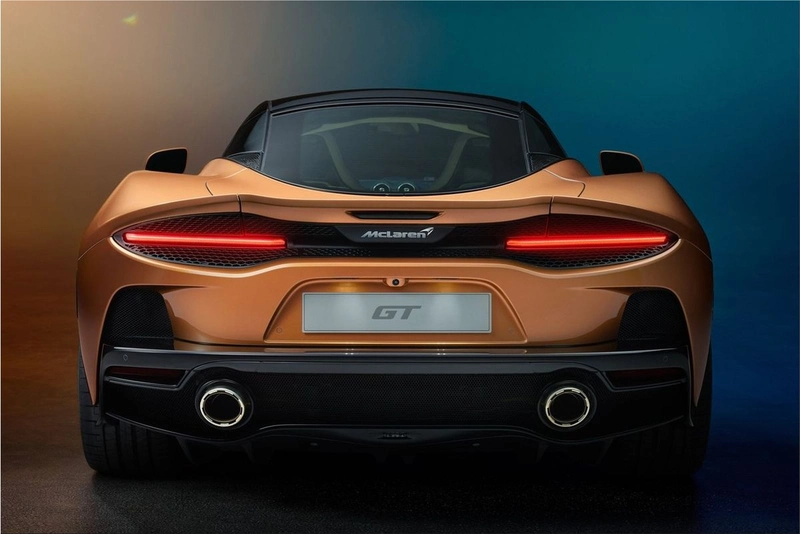 McLaren GT