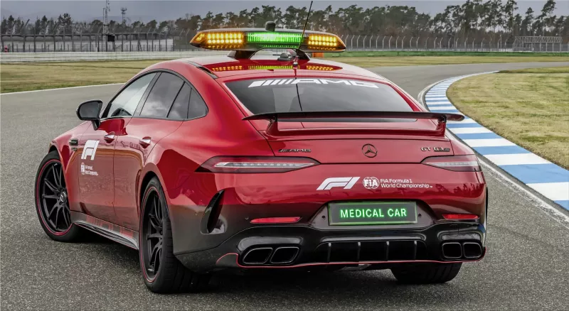 Mercedes-AMG GT 63 S 4MATIC + Medical Car