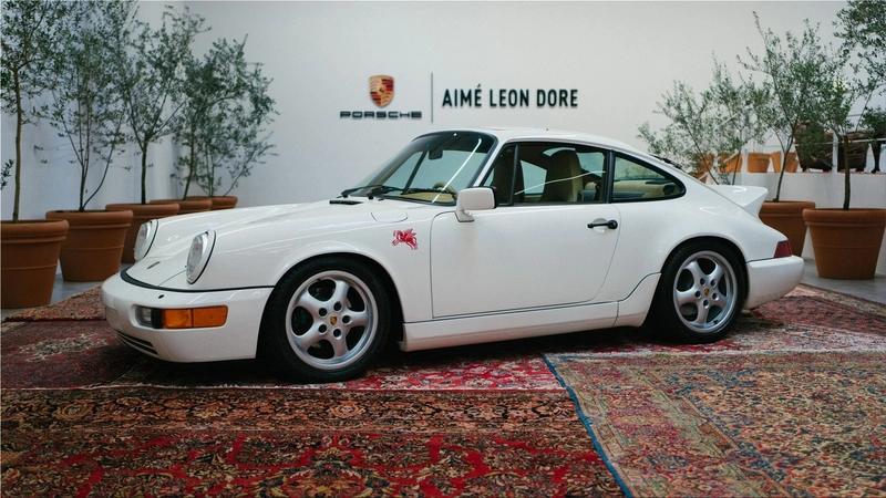 Porsche 911 by Teddy Santis