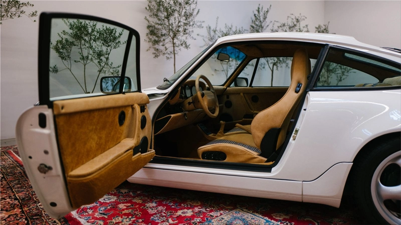 Porsche 911 by Teddy Santis
