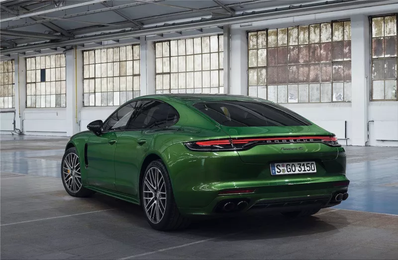 Porsche Panamera Turbo S E-Hybrid