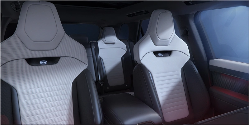 Range Rover Sport SV Carbon