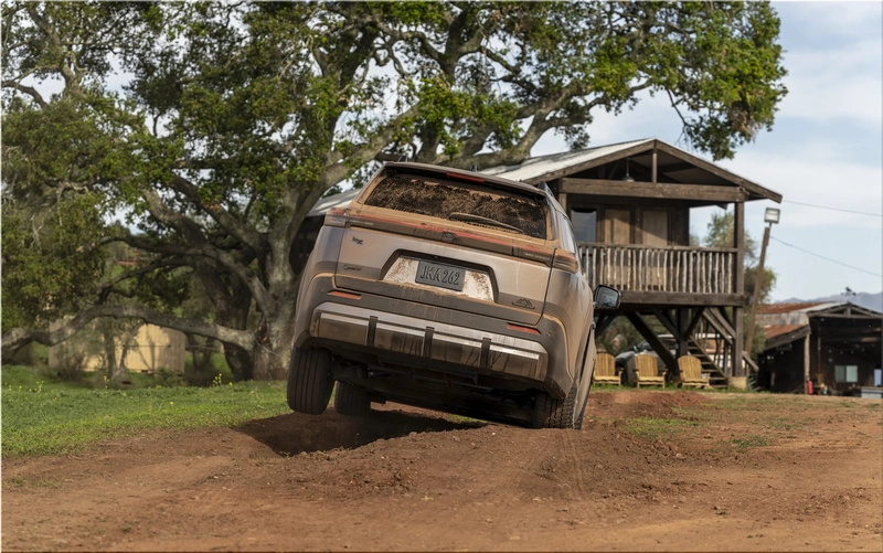 Toyota bZ Woodland 2026