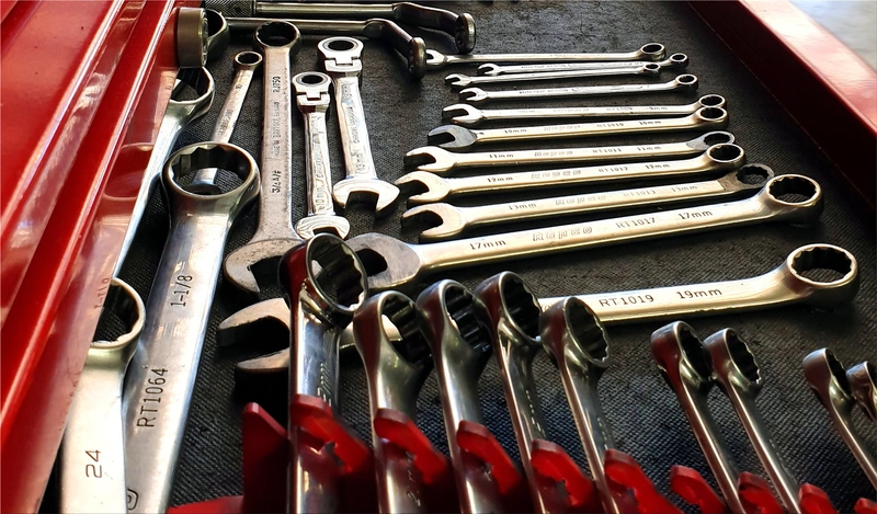 Signs Your Vehicle Needs Maintenance
