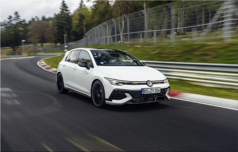 Volkswagen Golf GTI Edition 50
