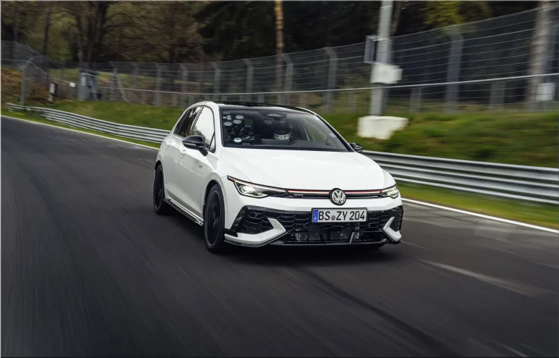 Volkswagen Golf GTI Edition 50