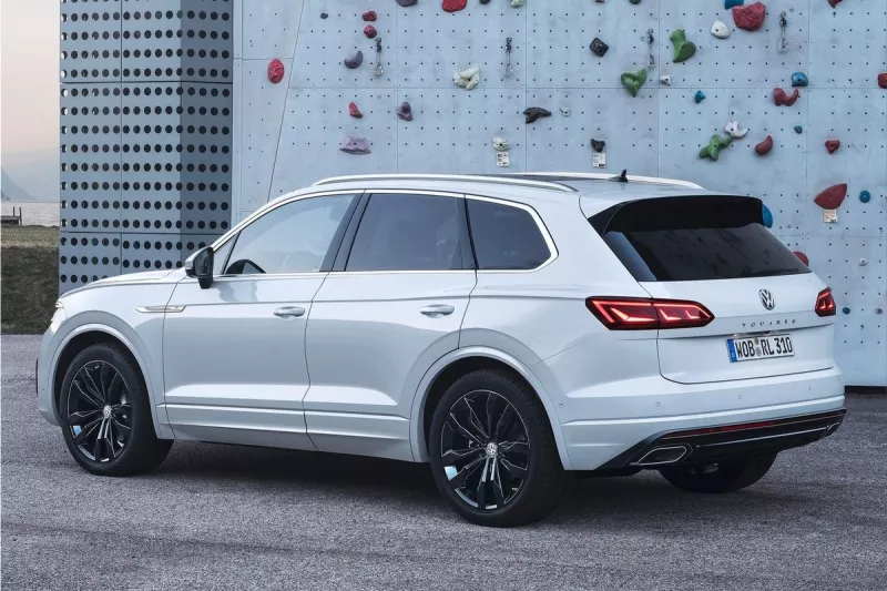 Volkswagen Touareg V8 TDI back