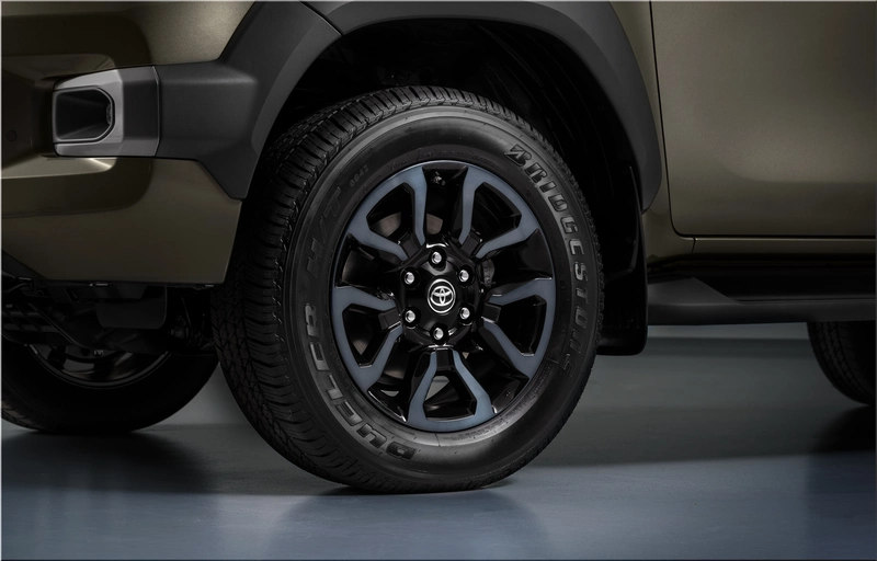 Toyota HiLux Hybrid 48V