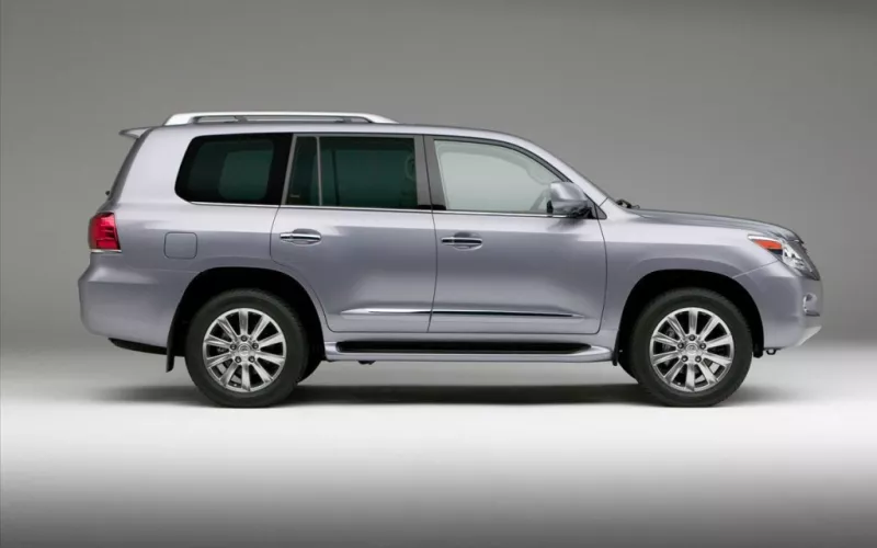 Lexus LX 570 2011