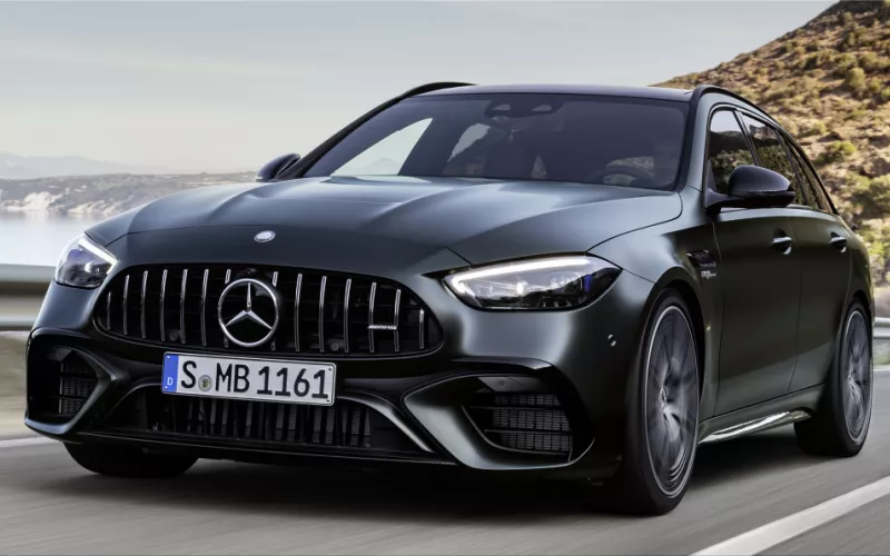  Mercedes-AMG C 63 SE PERFORMANCE