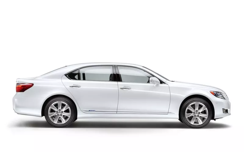 Lexus LS