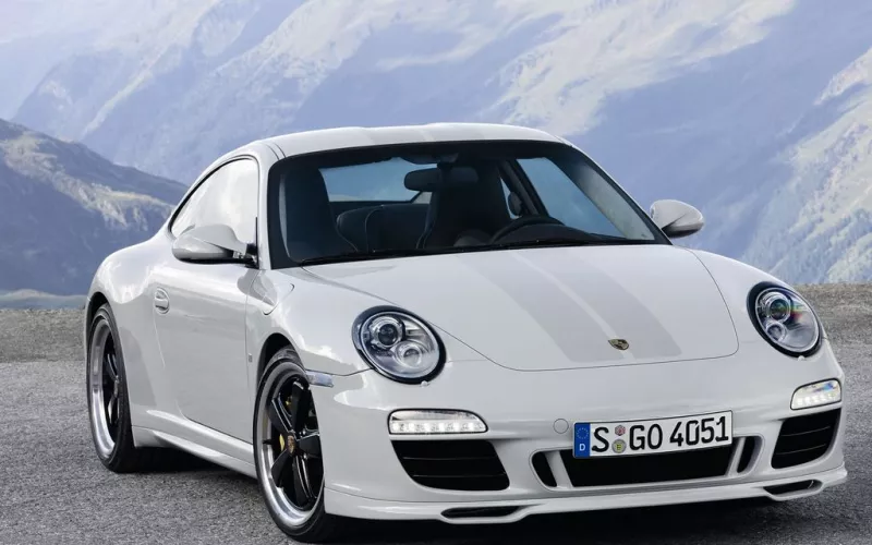 Porsche-911 Sport Classic