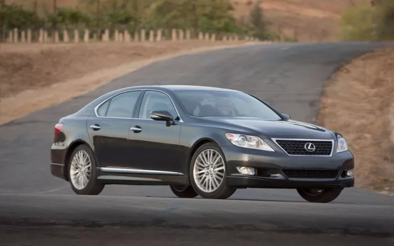 Lexus LS 460