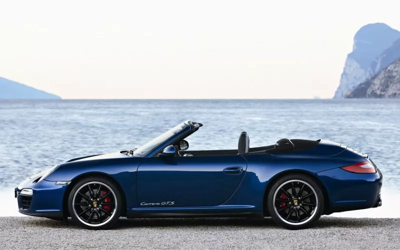 Porsche 911 Carrera GTS