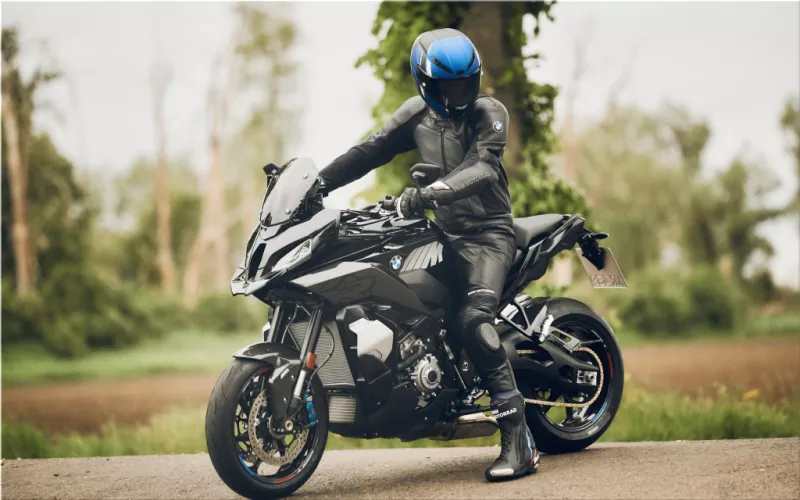 BMW M 1000 XR