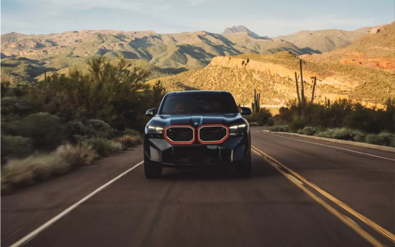 BMW XM Label Red