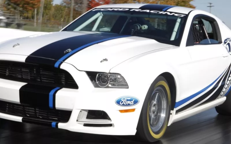 Ford Mustang Cobra 