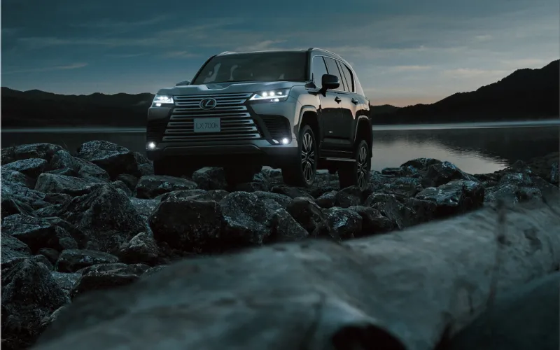 Lexus LX 700h