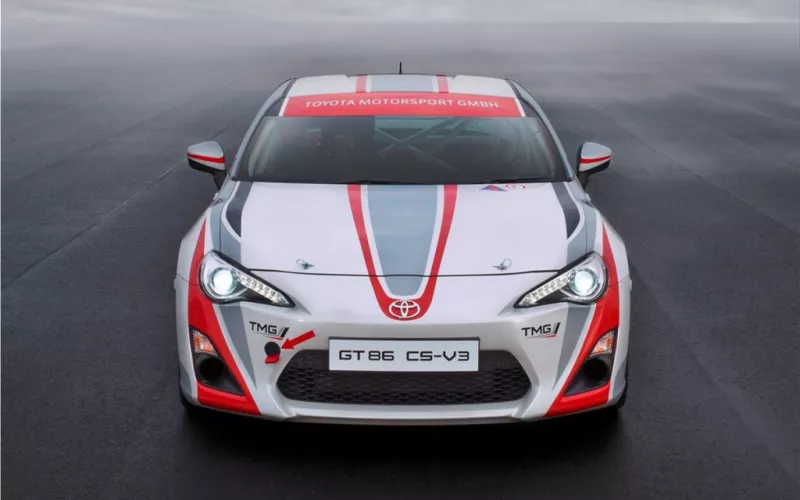 Low-cost Toyota GT86 CS-V3 Racecar