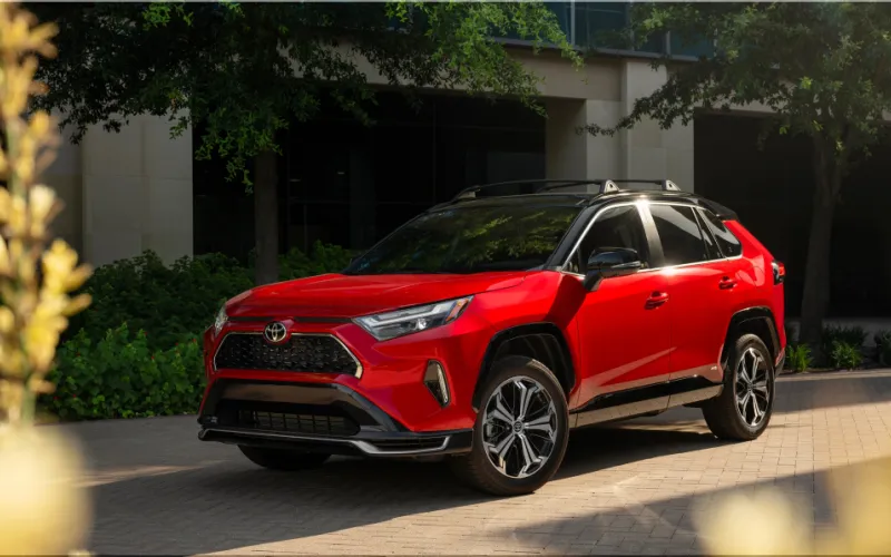 2025 Toyota RAV4 PHEV: Still a Fuel-Efficient and Powerful SUV