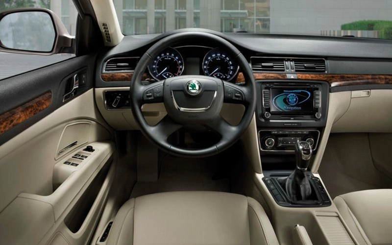 Skoda Superb Combi