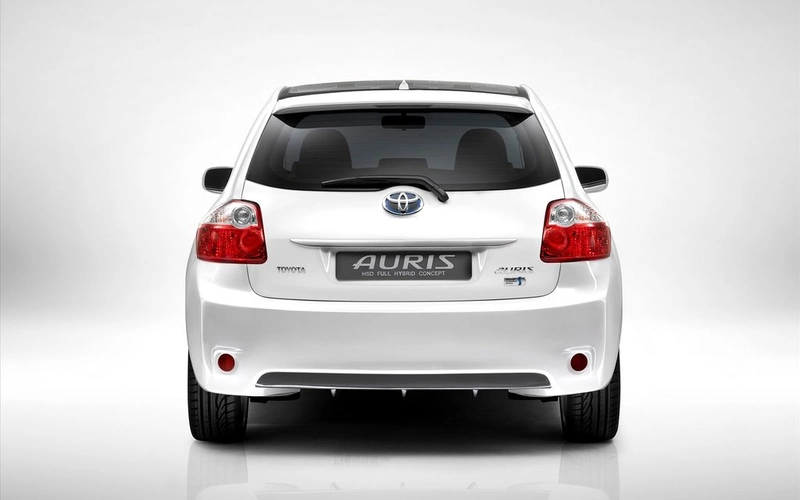 Toyota Auris Hybrid Concept