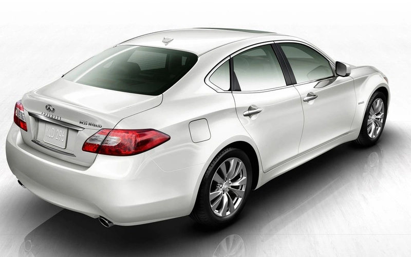 Infiniti M35 Hybrid