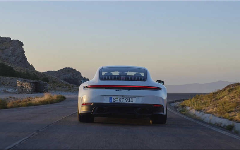 2025 Porsche 911 Carrera T