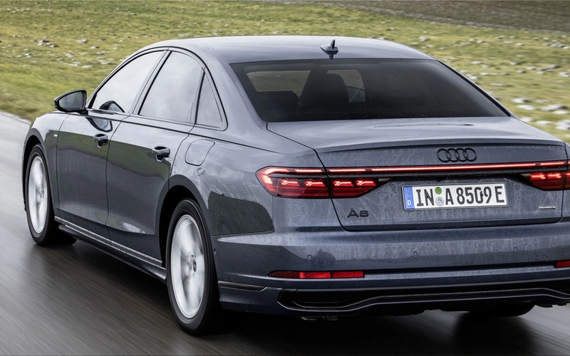 Audi A8 TFSI e plug-in hybrid