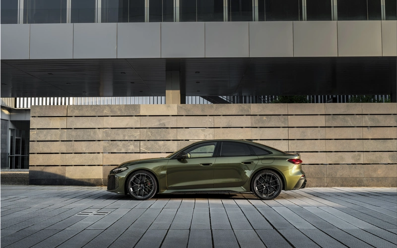 Audi RS 5 Hybrid