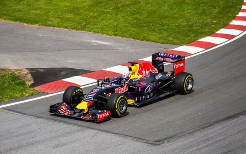 Automobile Racing