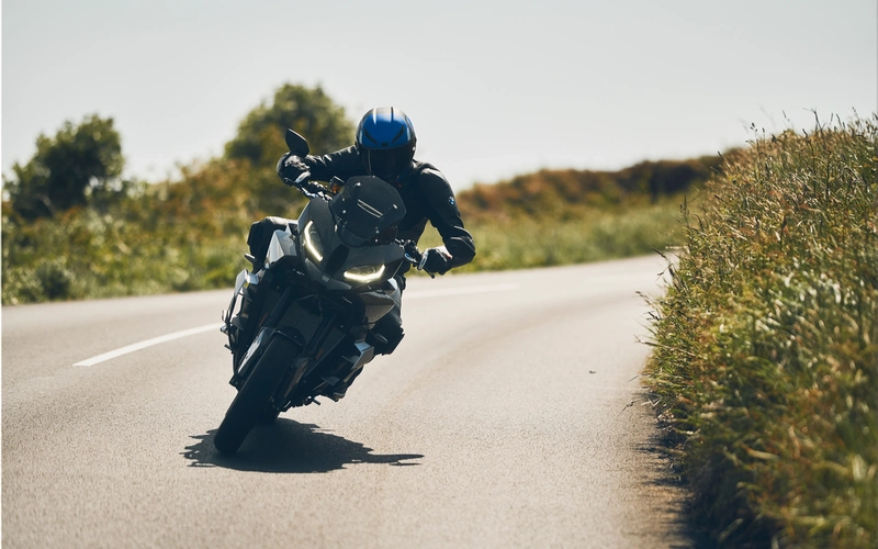 BMW M 1000 XR